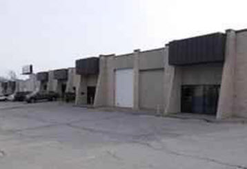photo of multi-tenant industrial building